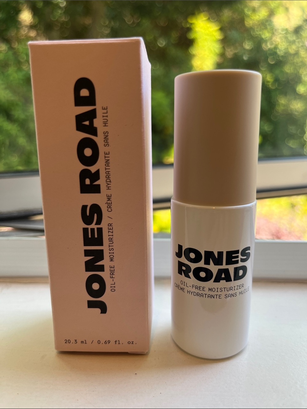 Jones Road Oil-Free Moisturizer — new, in box